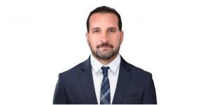 أنس الشريف.. مراسل رحل وبقيت وصيته تروي الحكاية - مصدرنا الإخبارى