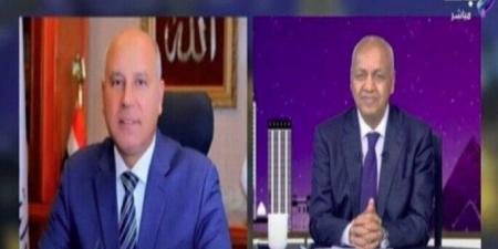 كامل الوزير يعد بإنهاء مشكلتي كوبري ومزلقان أبو تشت بقنا - مصدرنا الإخبارى
