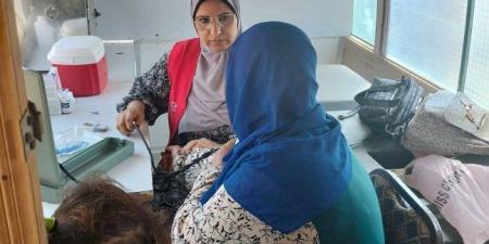 فحص المواطنين بمركز شباب كبريت بالسويس ضمن مبادرة ١٠٠ يوم صحة - مصدرنا الإخبارى