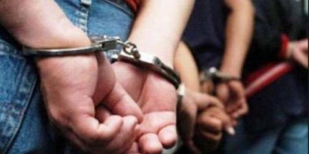 ضبط 3 متهمين بقتل شخصين مكبلين بالحبال وإلقاء جثمانيهما في صحراء السادات بالمنوفية - مصدرنا الإخبارى