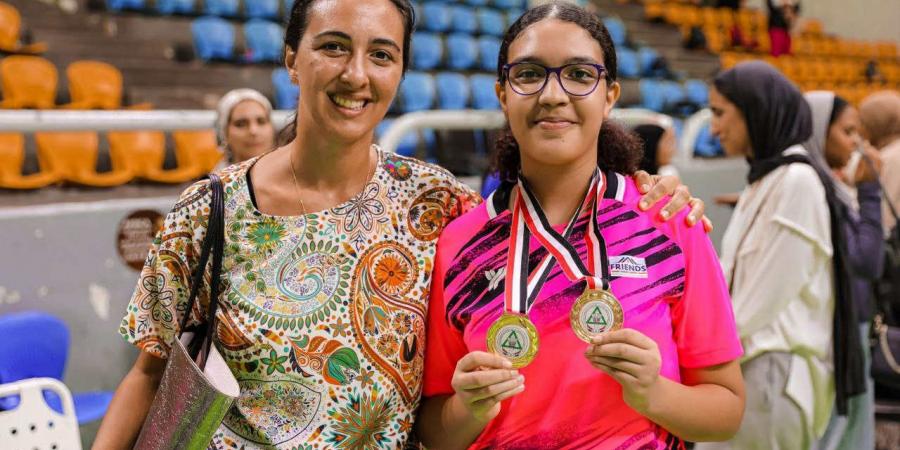من الجزائر إلى عمان.. نور فكري بطلة الريشة الطائرة تواصل حصد الميداليات - مصدرنا الإخبارى
