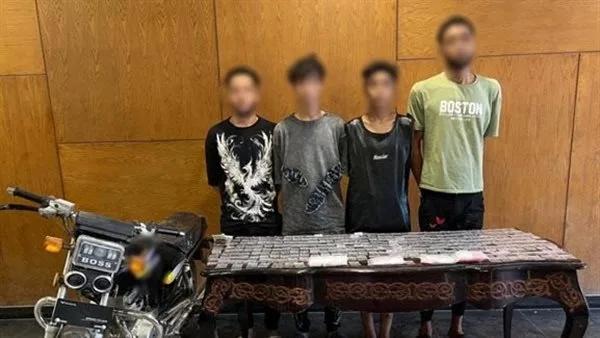 الإيقاع بأربعة أفراد يتاجرون في المخدرات في المرج