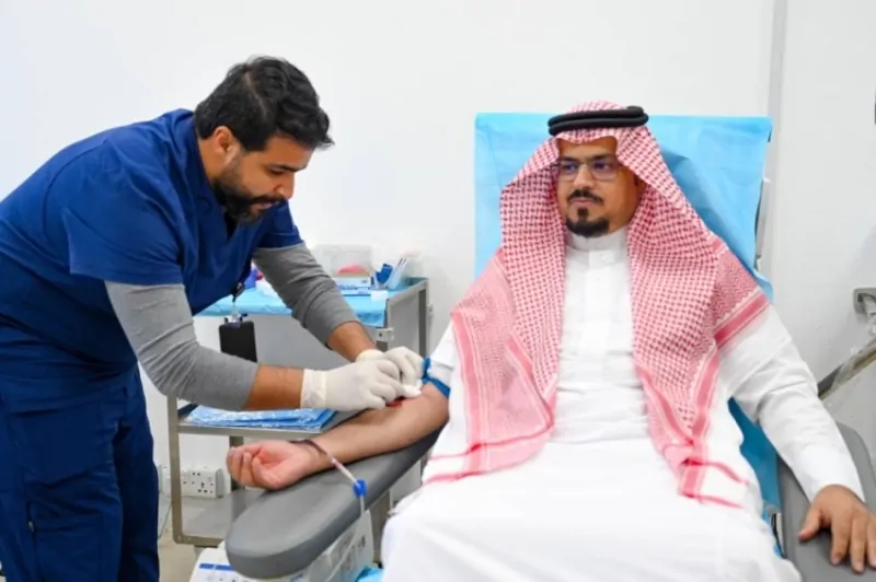 أمين منطقة الباحة يشارك في الحملة الوطنية للتبرع بالدم دعماً للمحتاجين