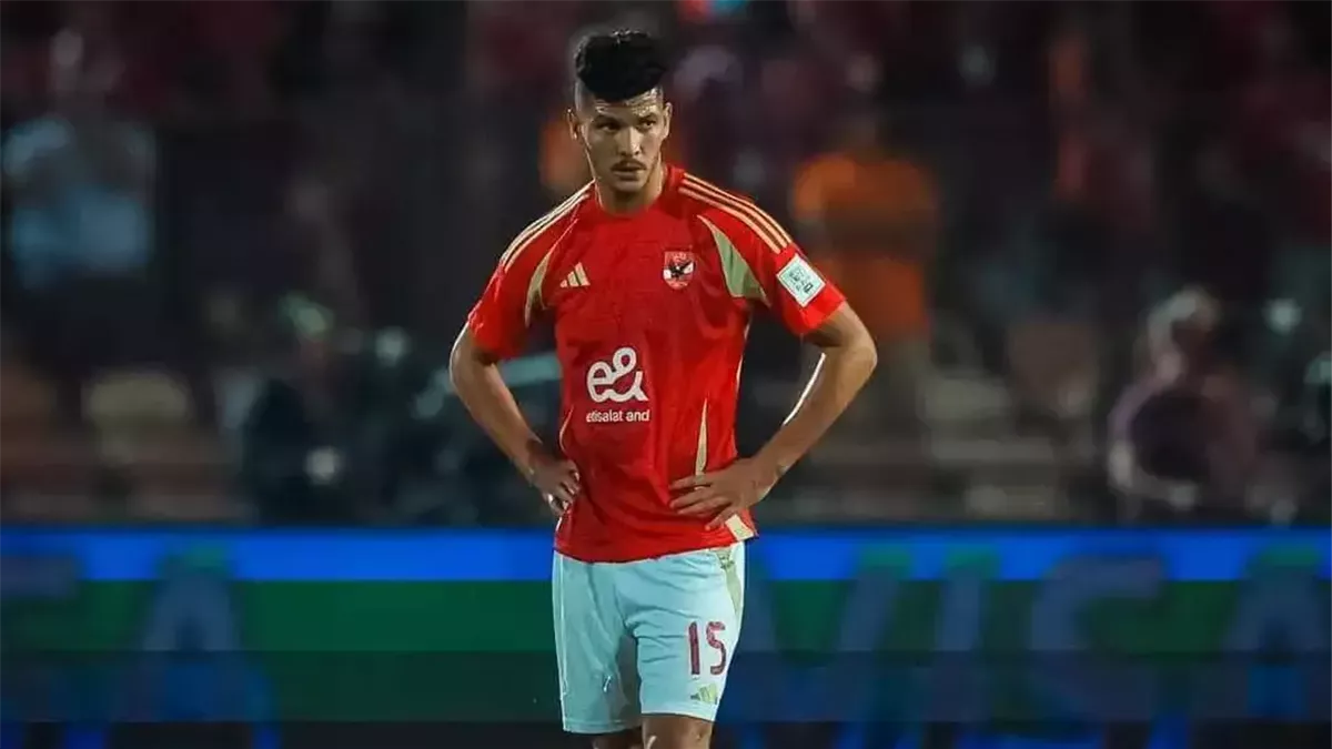 إصابة مؤلمة لأشرف داري في مباراة الأهلي وبيراميدز: العش يحل محله