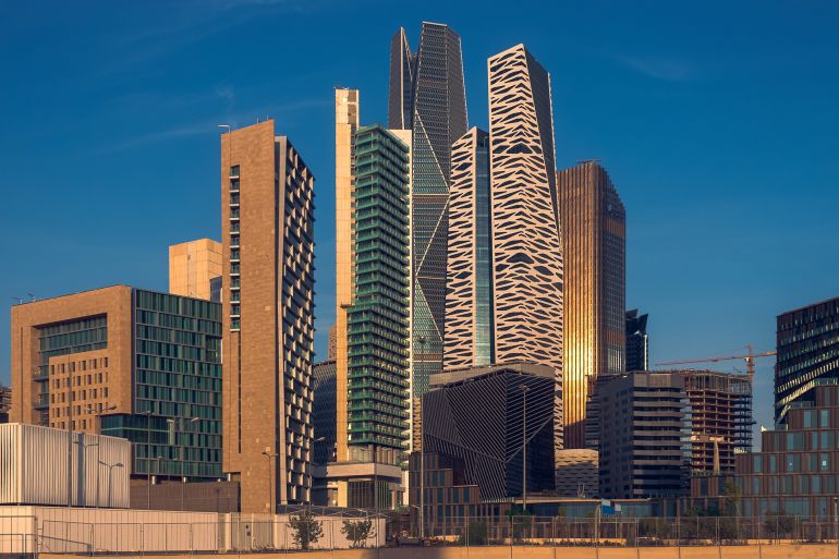 المدينة المنورة تتفوق على الرياض في سوق الإسكان السعودي