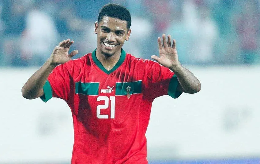 أمين عدلي يجري الفحص الطبي قبل انضمامه إلى فريقه الجديد