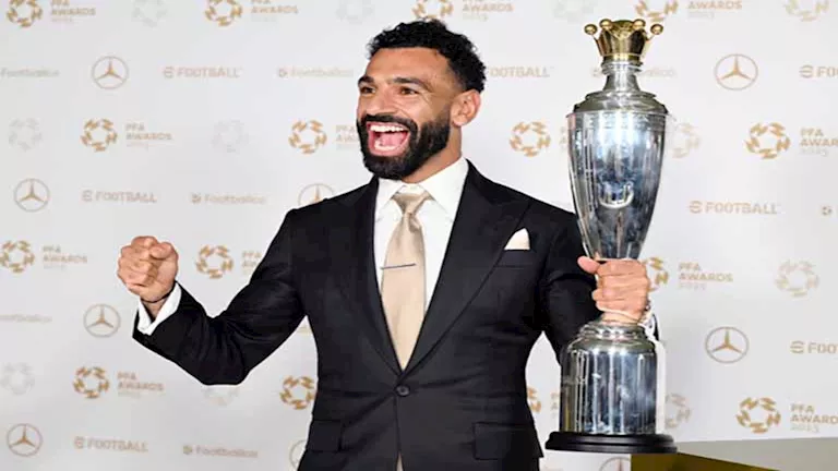 أول رد من محمد صلاح بعد حصوله على جائزة أفضل لاعب في الدوري الإنجليزي الممتاز