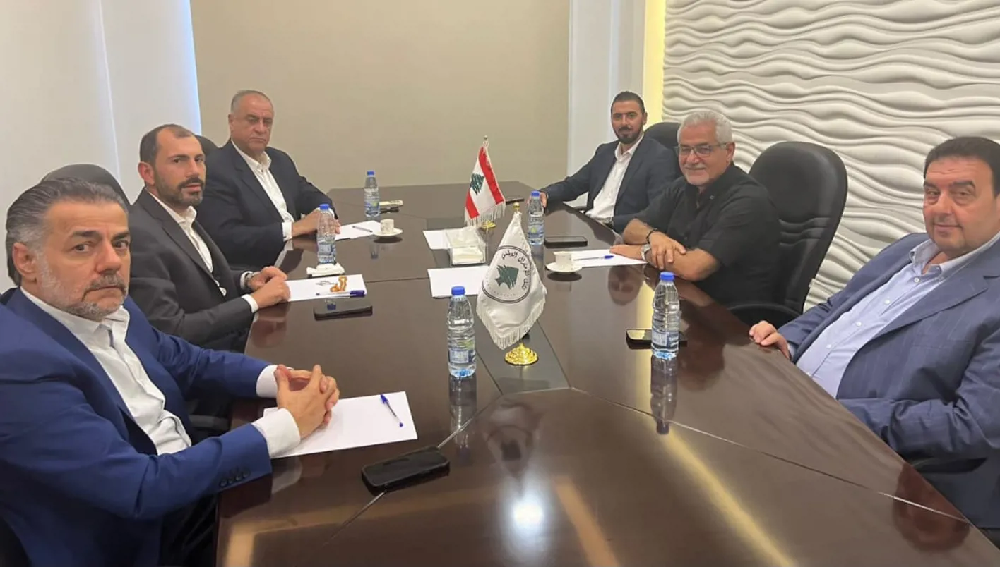قرار الحكومة بتحديد السلاح بداية طريق صعب