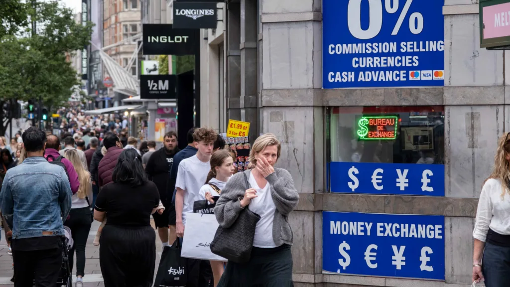 الاتجاه الانخفاضي يهيمن على زوج العملات GBP/USD