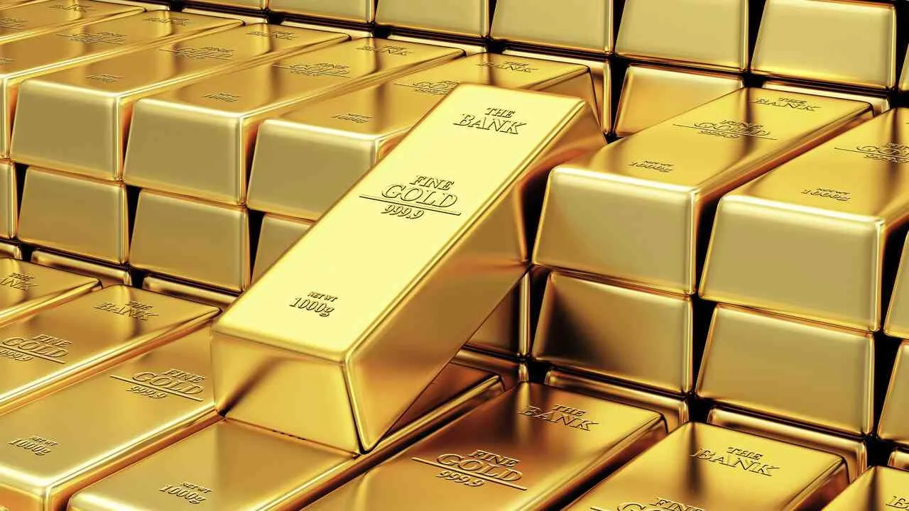 الذهب ينخفض عند الإغلاق وسط ترقب الأسواق لمنتدى جاكسون هول.