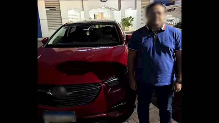 جدل حول أحقية المرور.. الداخلية تلقي القبض على متهما بمضايقة امرأة في القاهرة