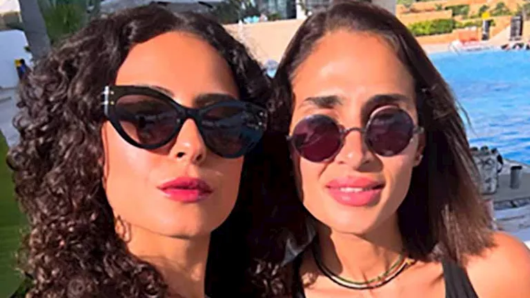 ريهام أيمن تشارك صوراً جديدة برفقة زوجة كريم محمود عبدالعزيز
