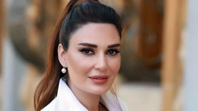 سيرين عبدالنور تتألق في أحدث إطلالة تصويرية والجمهور يُثني عليها