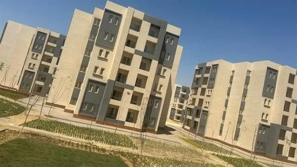 وزير الإسكان يراقب تقدم بناء 105 آلاف وحدة سكنية في مدينة أكتوبر الجديدة