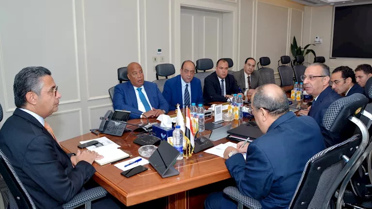 بدء فعاليات معارض “أهلاً مدارس” في المحافظات اعتبارًا من 1 سبتمبر ولمدة شهر.